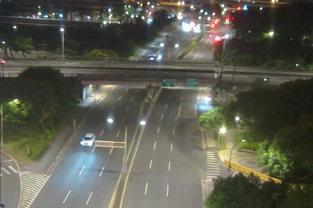 350-成功-內湖交流道路口