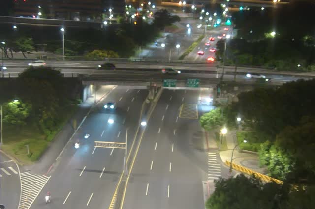 350-成功-內湖交流道路口