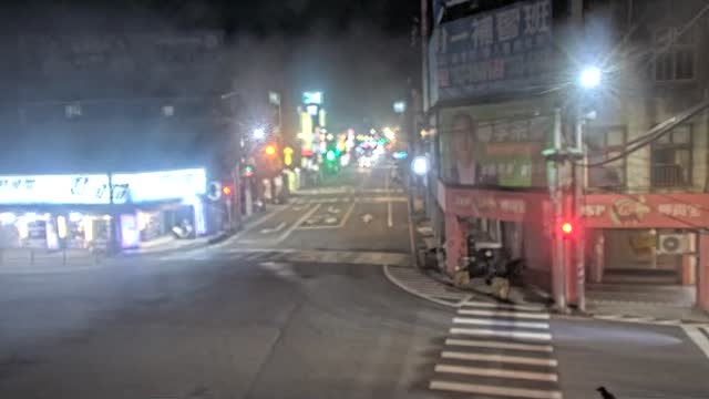 萬壽路山鶯路口(龜山工業區 牌樓前號誌桿)