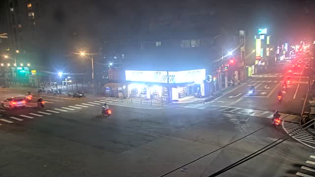 萬壽路與山鶯路(18米桿)