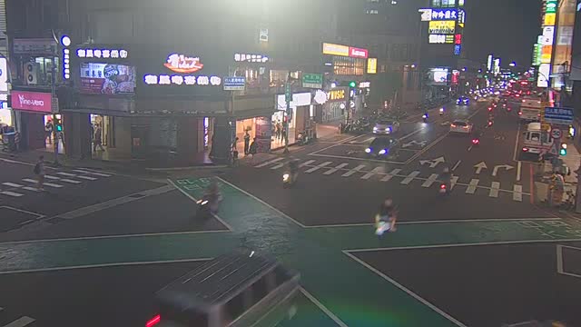 中正路復興路口(新物語書坊前號誌桿)