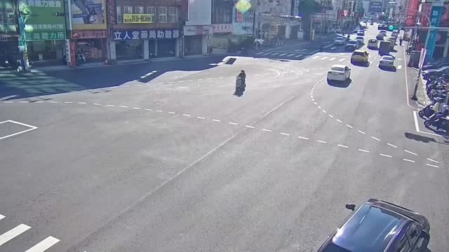 中山路復興路口(和成建材行前號誌桿)