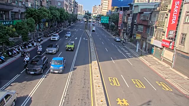 中山路國際路口(居家生活館分隔島號誌桿)