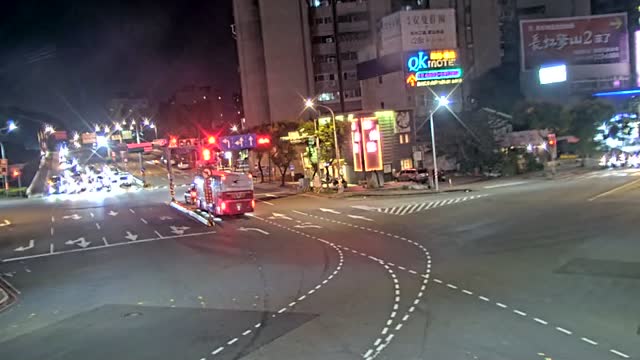 三民路長壽路口(大九傢俱前號誌桿)