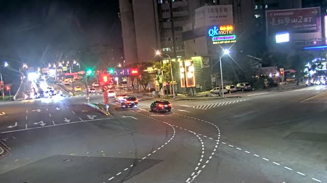 三民路長壽路口(大九傢俱前號誌桿)