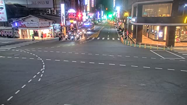 中山路三民路口(號誌控制器旁號誌桿)