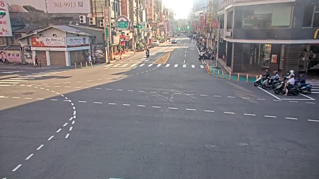 中山路三民路口(號誌控制器旁號誌桿)