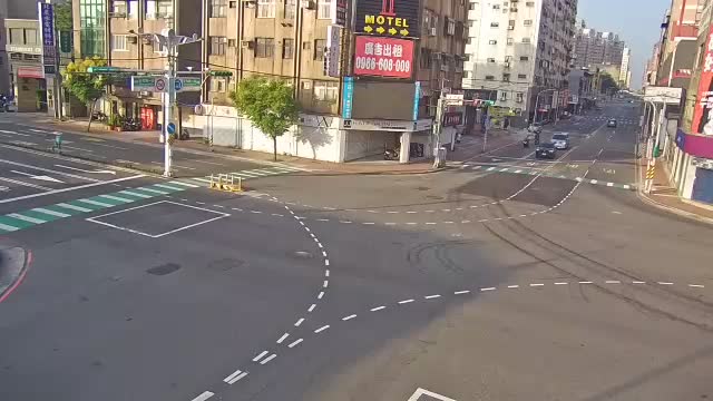 莊敬路經國路口(小廟旁號誌桿)