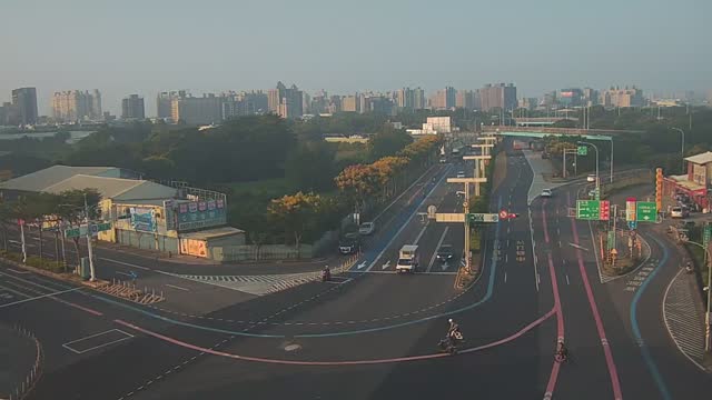 大興西路二段與國際路二段旁路側(昇降桿)