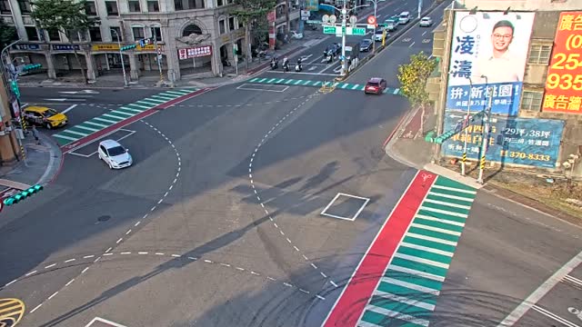大興西路三段與文中路旁路側(昇降桿)
