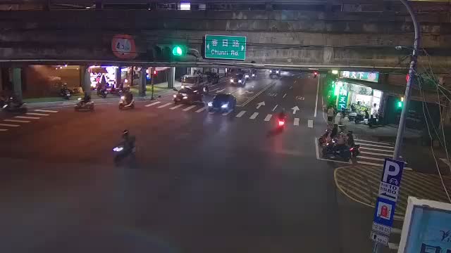 復興路與春日路口(機車行前號誌桿)