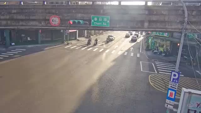 復興路與春日路口(機車行前號誌桿)