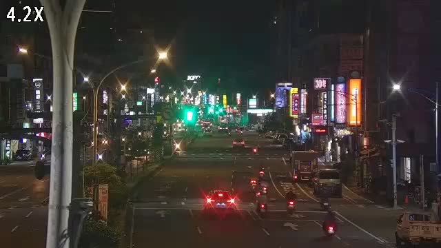 三民路萬壽路口(路橋旁號誌桿)