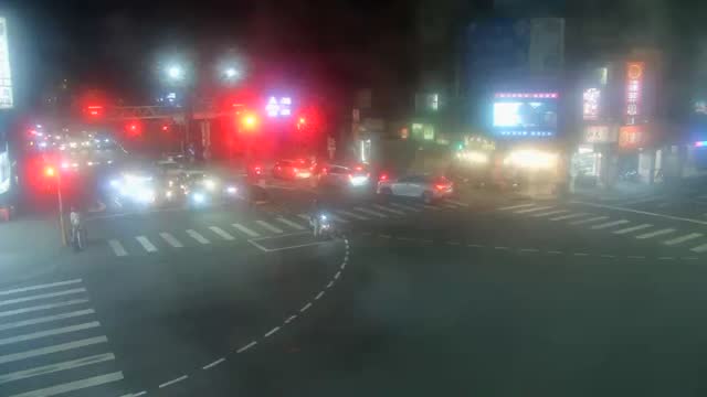 中華路興仁路口(久丹努眼鏡行前號誌桿)
