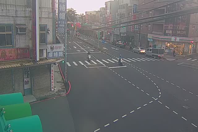 中豐南平路口