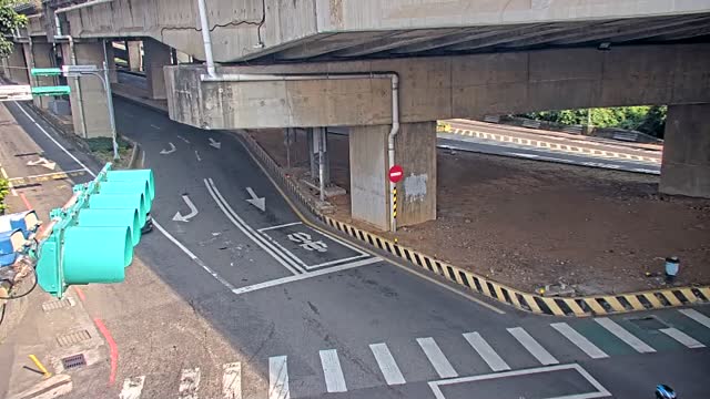 延平路台66交流道南側出口匝道路口(台66橋下或匝道路口號誌桿)