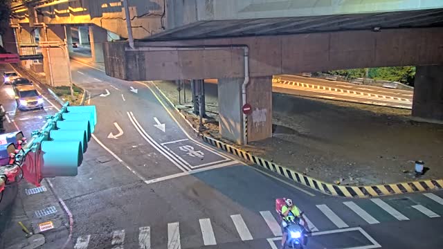 延平路台66交流道南側出口匝道路口(台66橋下或匝道路口號誌桿)