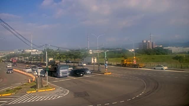 和平路與福德一街(福德一路號誌燈桿)