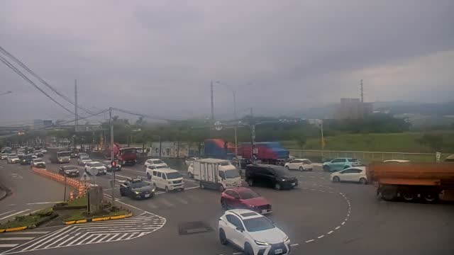 和平路與福德一街(福德一路號誌燈桿)
