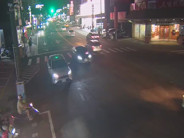 員林路與仁和路口(仁和路方向號誌桿)