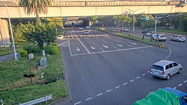 新南路二段與南崁交流道