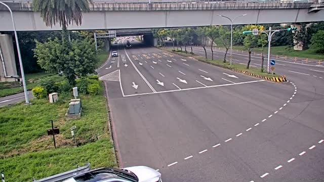新南路二段與南崁交流道