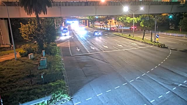 新南路二段與南崁交流道