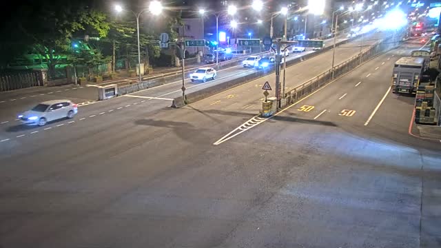 新南路民生北路口(桃園煉油廠前號誌桿)