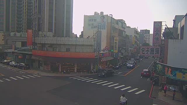南崁路忠孝東路(7-11便利店對面號誌桿)