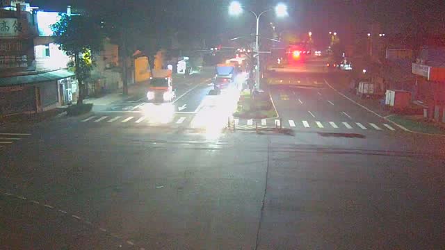 龜山一路與忠義路三段(10米桿)