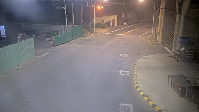 西濱路一段與漁港路口(北端)