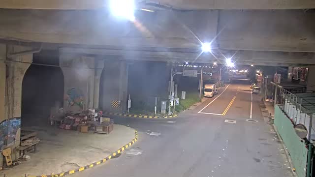 西濱路一段與漁港路口(南端)